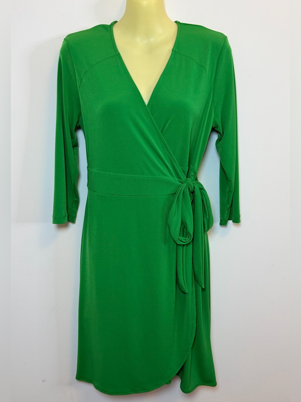 New York & Company Emerald Green Long Sleeve Wrap Dress